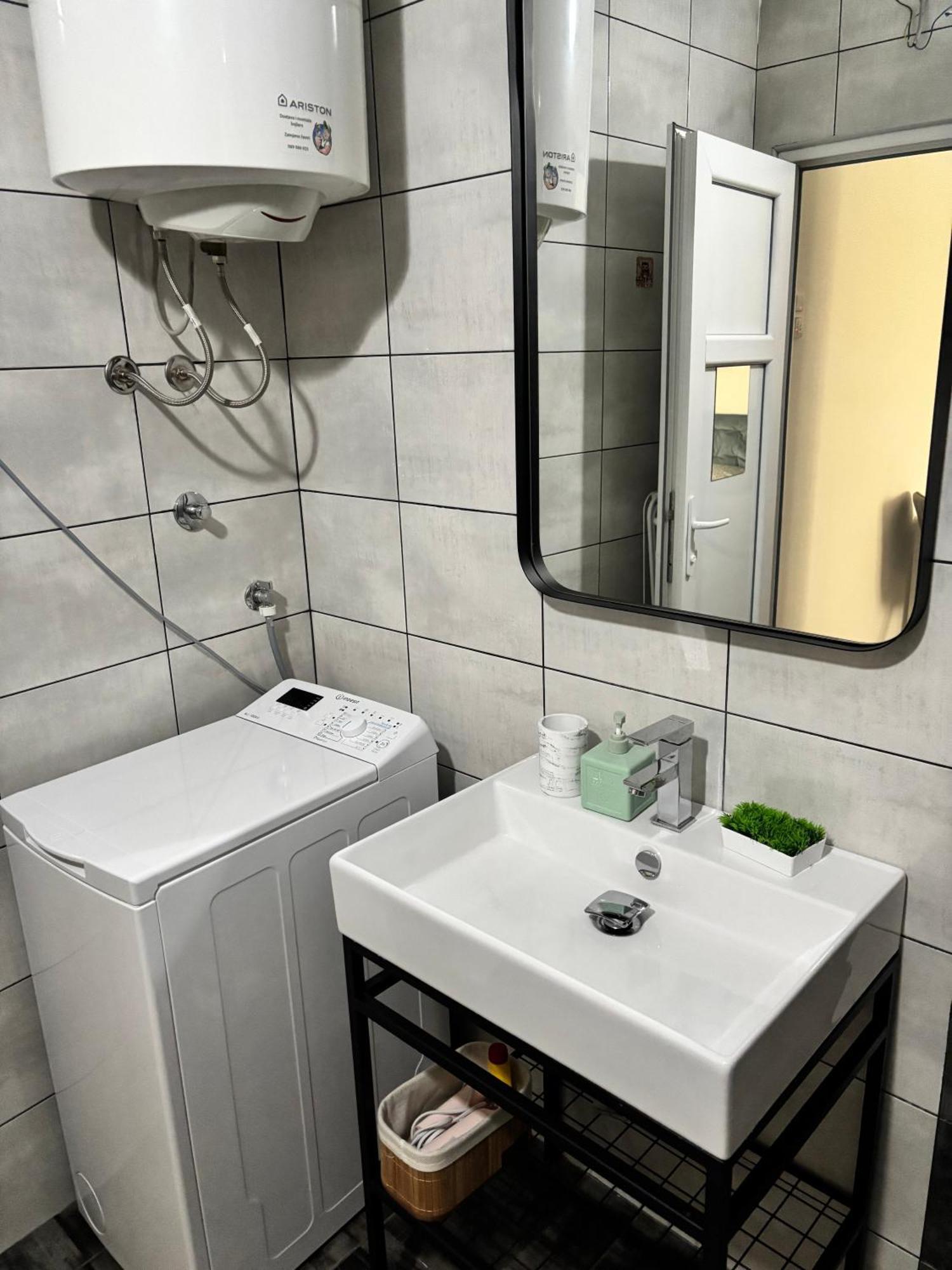 Apartments Time Котор Екстериор снимка